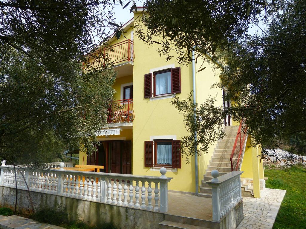 Apartments Nina Ravni Exterior photo